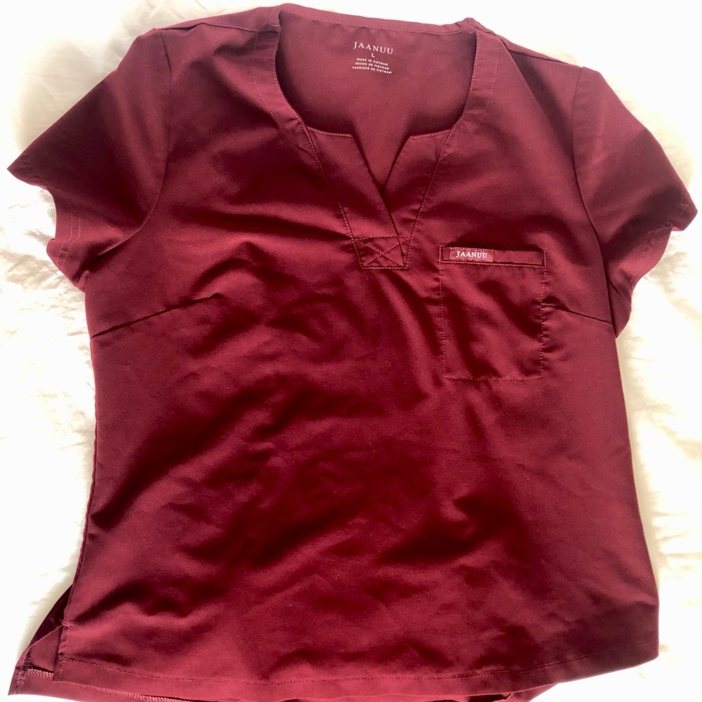 Jaanuu Scrub Set